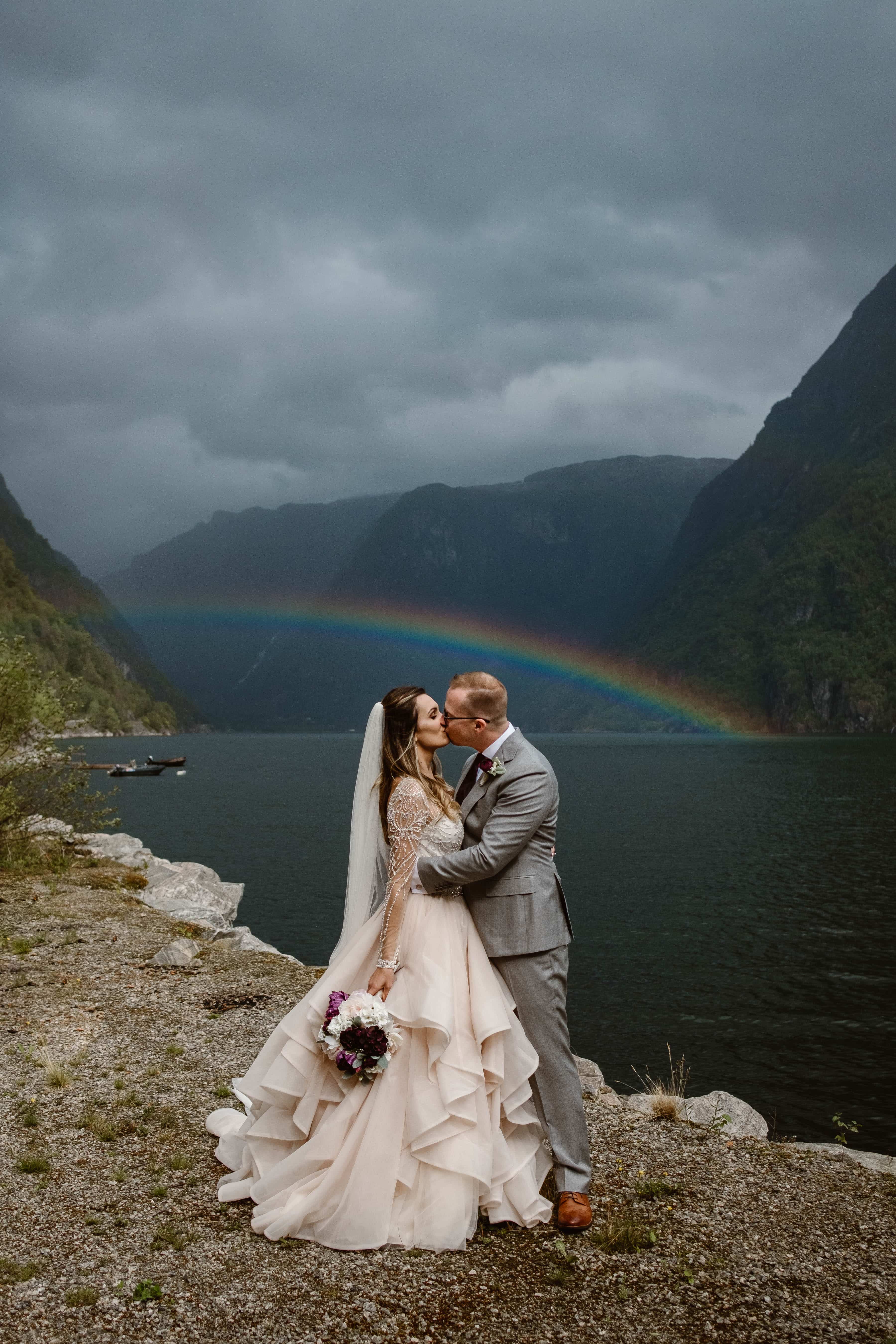 Norway fjord elopement