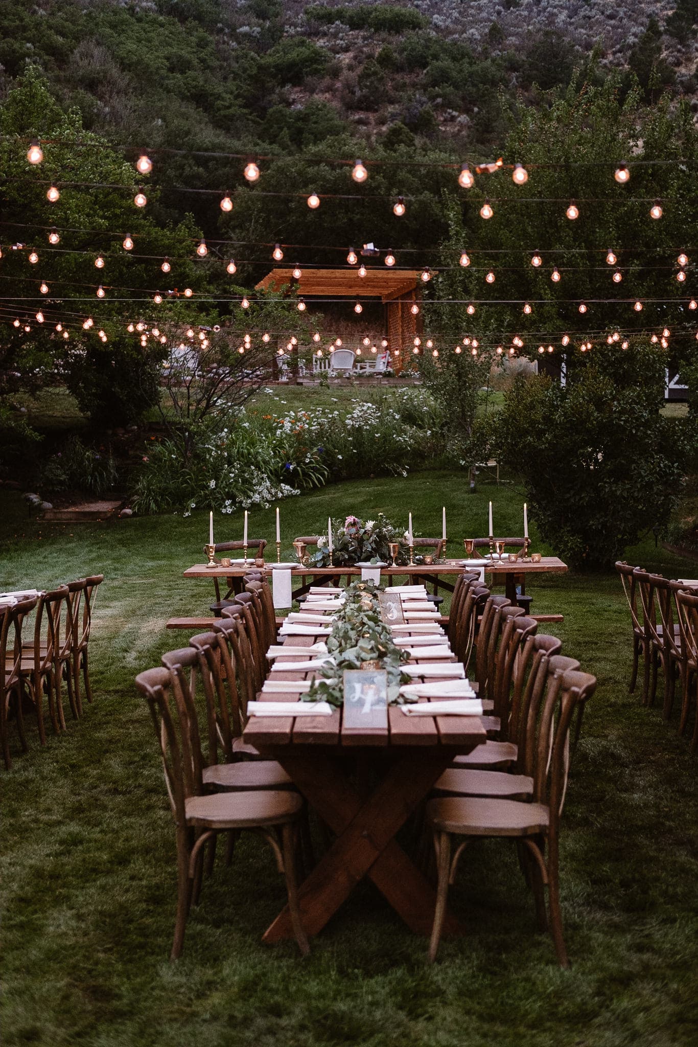 Aspen ranch wedding, Colorado mountain wedding photographer, private ranch wedding reception, wedding table settings, Events by Kira
