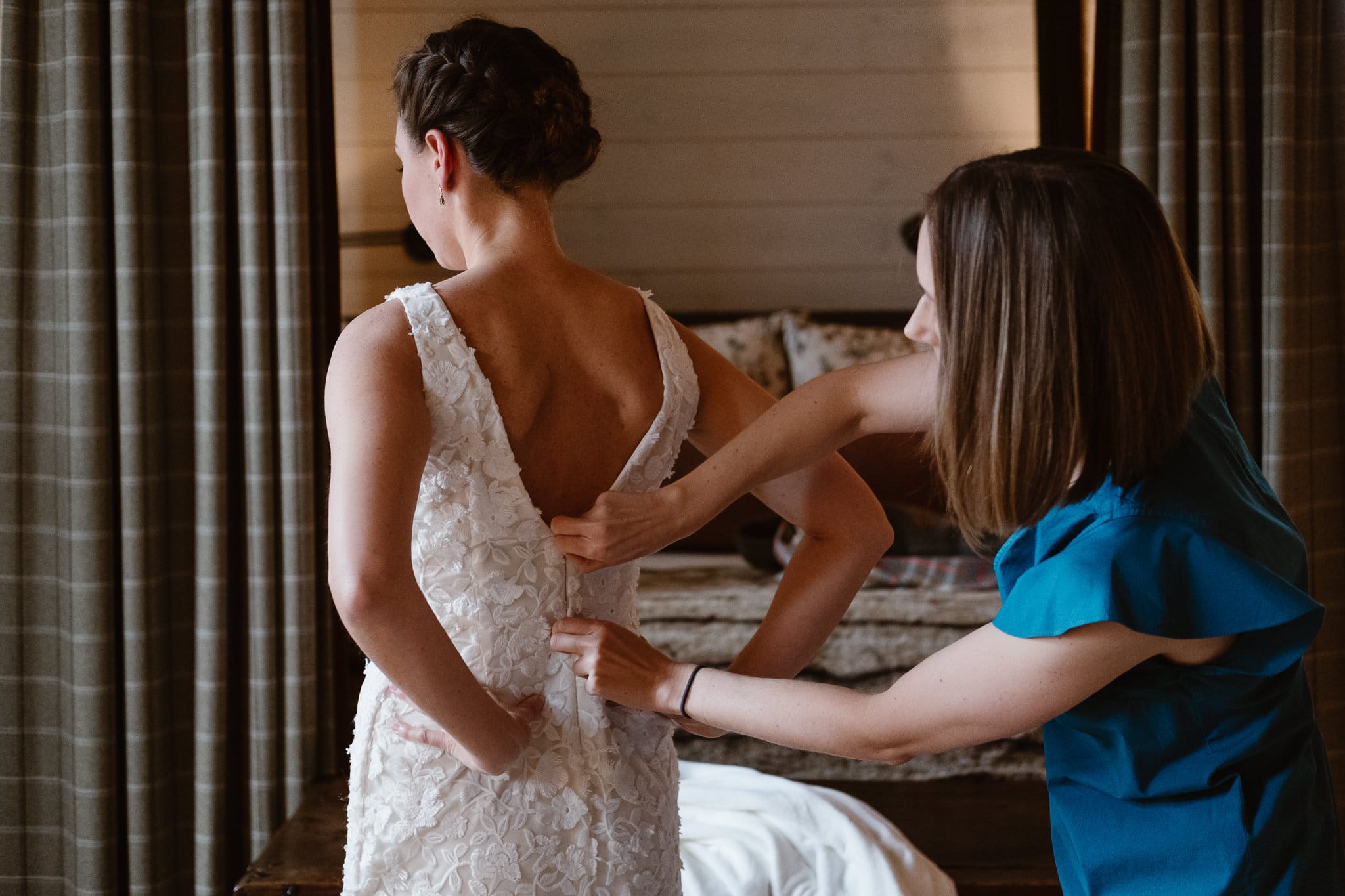 Crested Butte Wedding Photographer, Scarp Ridge Lodge intimate elopement, bride getting ready at luxury mountain lodge