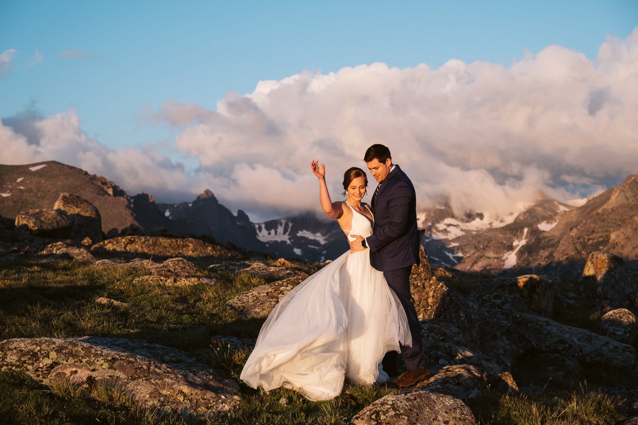 Colorado adventure elopement at sunrise, hiking wedding in the Rocky Mountains