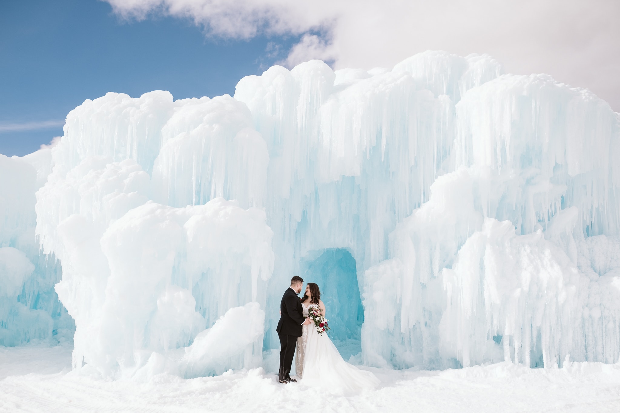 Ice Castles elopement in Colorado