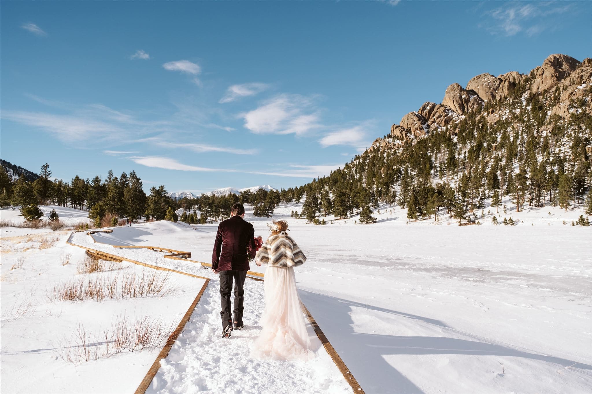 Winter elopement at Lily Lake
