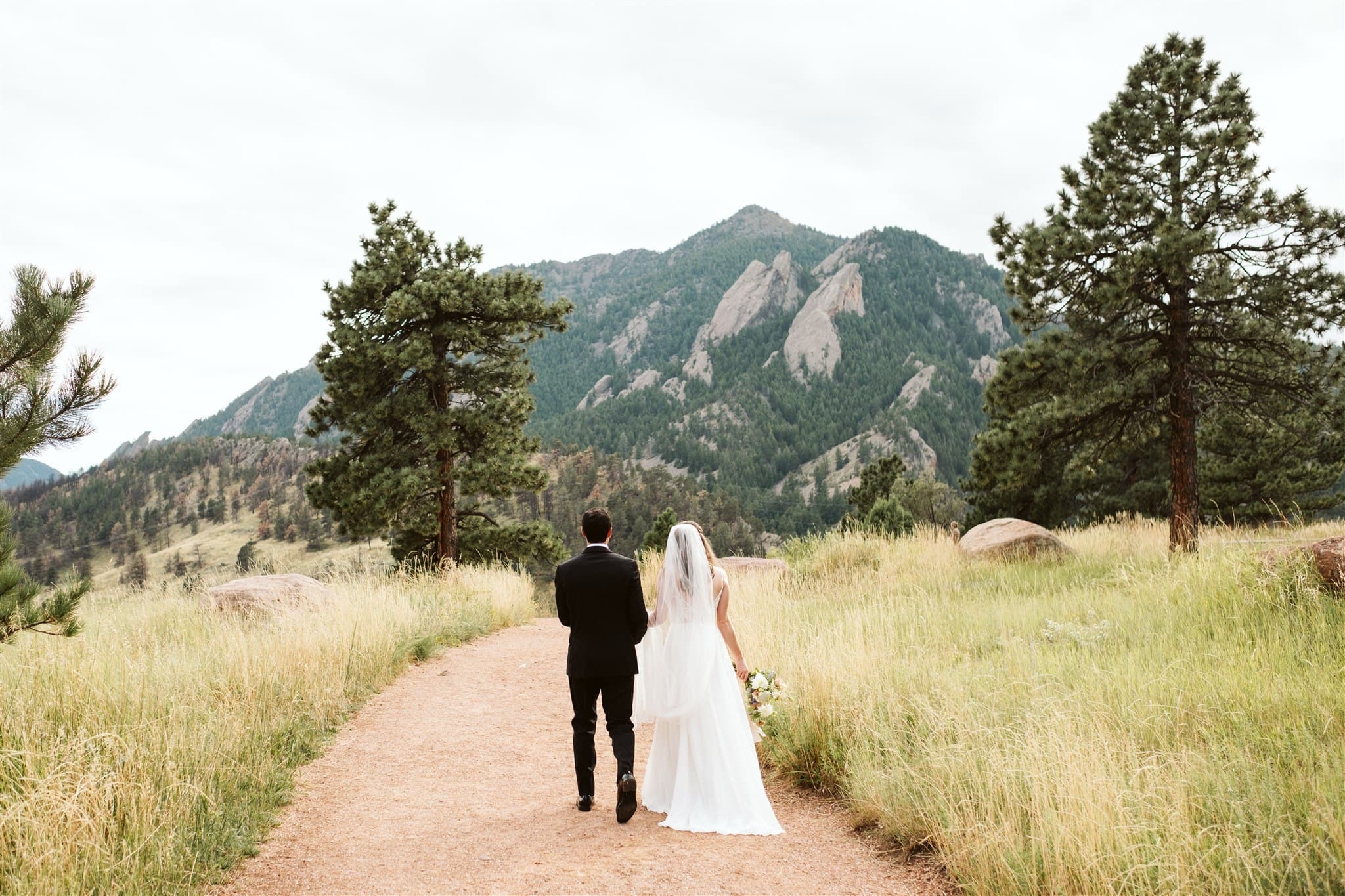 Couple hikes in Boulder for their elopement
